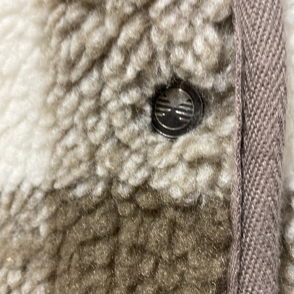 Woolrich Buffalo Plaid snap 2Xl vest - Picture 4 of 6